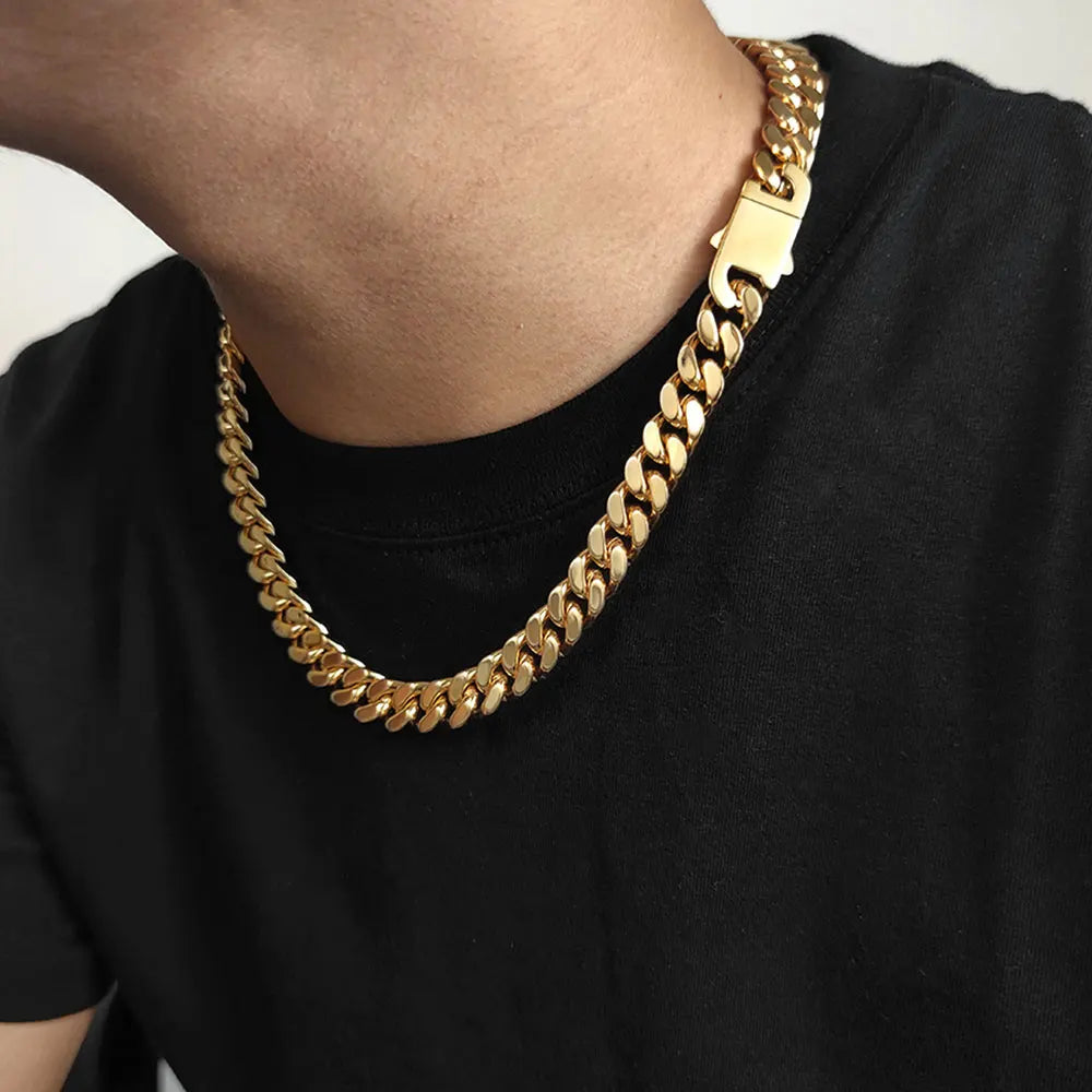 CURB CHAIN - GOLD